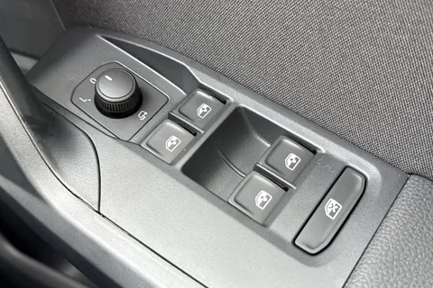 KS75TUV SEAT Ibiza 1.0 TSI FR Euro 6 (s/s) 5dr Thumbnail #31