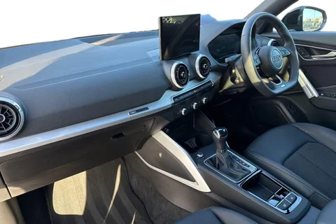 KT74CLZ Audi Q2 Black Edition 35 TFSI  150 PS S tronic Thumbnail #16