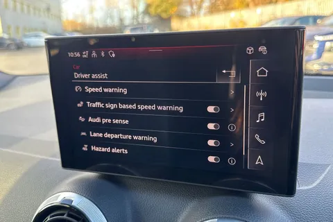 KT74CLZ Audi Q2 Black Edition 35 TFSI  150 PS S tronic Thumbnail #60