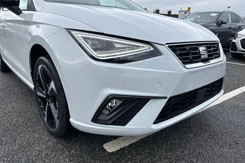 KS75TOV SEAT Ibiza 1.0 TSI FR Sport DSG Euro 6 (s/s) 5dr Thumbnail #8