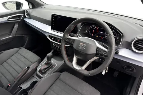 KS75TOV SEAT Ibiza 1.0 TSI FR Sport DSG Euro 6 (s/s) 5dr Thumbnail #13