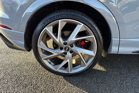 13 of 62 for Audi RS Q3 Vorsprung 400 PS S tronic