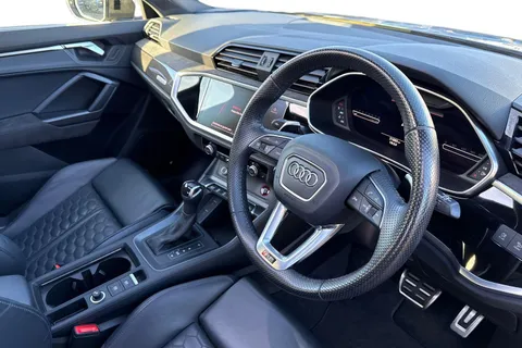 14 of 62 for Audi RS Q3 Vorsprung 400 PS S tronic