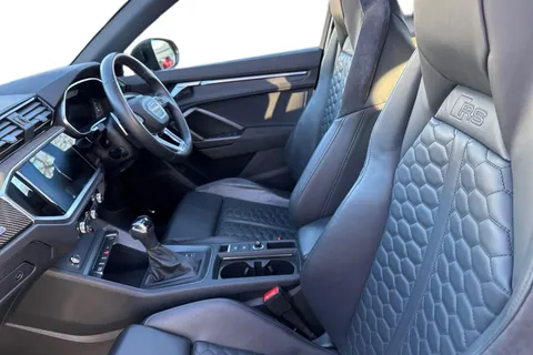 16 of 62 for Audi RS Q3 Vorsprung 400 PS S tronic