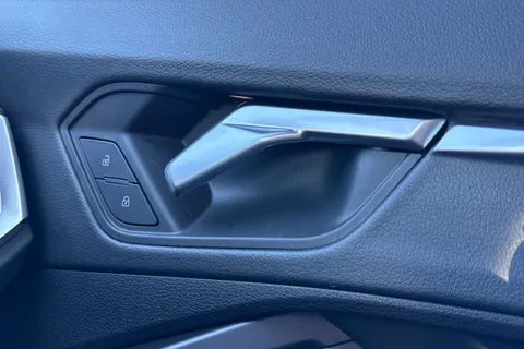 21 of 62 for Audi RS Q3 Vorsprung 400 PS S tronic