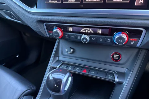 22 of 62 for Audi RS Q3 Vorsprung 400 PS S tronic