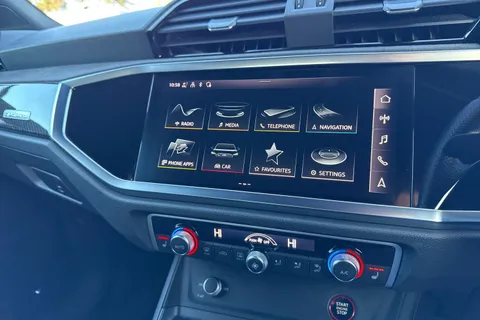 38 of 62 for Audi RS Q3 Vorsprung 400 PS S tronic