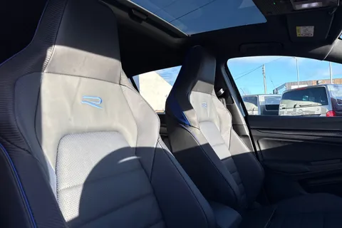 CX75SXK Volkswagen Golf 2.0 TSI 333 R Black Edition 4M ⭐ Leather, sunroof, DCC, Head Up, 'Akrapovic Thumbnail #21