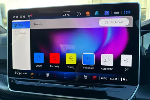 CX75SXK Volkswagen Golf 2.0 TSI 333 R Black Edition 4M ⭐ Leather, sunroof, DCC, Head Up, 'Akrapovic Thumbnail #55