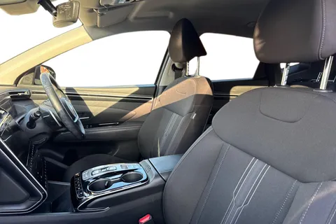 DS71MRV Hyundai Tucson 1.6 h T-GDi 13.8kWh Premium Auto 4WD Euro 6 (s/s) 5dr Thumbnail #12