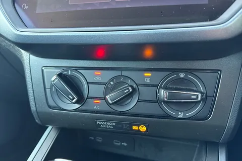 YA70GPO SEAT Arona 1.0 TSI SE Technology DSG Euro 6 (s/s) 5dr Thumbnail #20