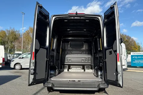 DF75UAJ Volkswagen Crafter CR35 Commerce Plus MWB 140 PS FWD DSG  - MY25/Camera/Step/LED's Thumbnail #7