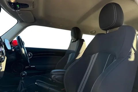 BU21FFL Mini Hatch 2.0 Cooper S Classic Euro 6 (s/s) 3dr Thumbnail #12