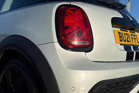 BU21FFL Mini Hatch 2.0 Cooper S Classic Euro 6 (s/s) 3dr Thumbnail #17