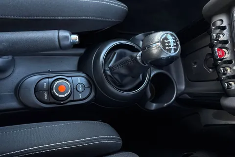 BU21FFL Mini Hatch 2.0 Cooper S Classic Euro 6 (s/s) 3dr Thumbnail #21