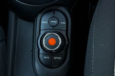 BU21FFL Mini Hatch 2.0 Cooper S Classic Euro 6 (s/s) 3dr Thumbnail #33