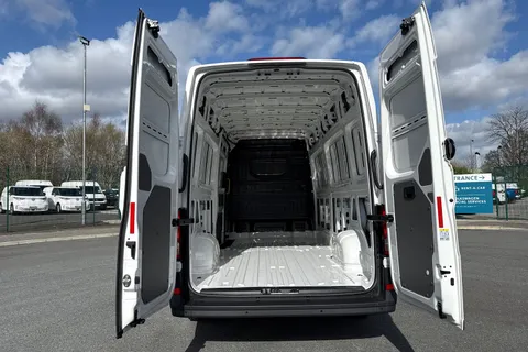 DF75WRO Volkswagen Crafter 2.0 TDI 140PS Commerce High Roof Van Thumbnail #7