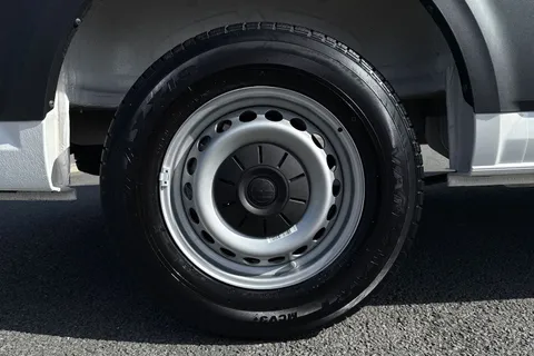 DF75WRO Volkswagen Crafter 2.0 TDI 140PS Commerce High Roof Van Thumbnail #11