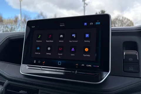 DF75WRO Volkswagen Crafter 2.0 TDI 140PS Commerce High Roof Van Thumbnail #17