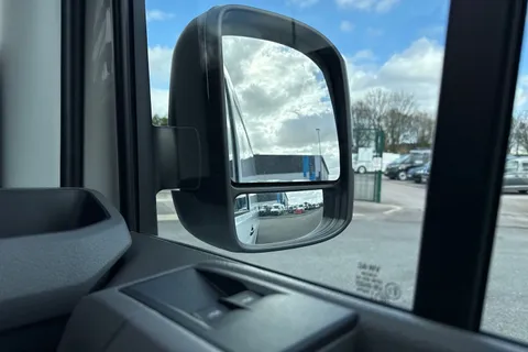 DF75WRO Volkswagen Crafter 2.0 TDI 140PS Commerce High Roof Van Thumbnail #21