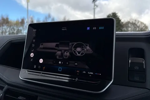 DF75WRO Volkswagen Crafter 2.0 TDI 140PS Commerce High Roof Van Thumbnail #22