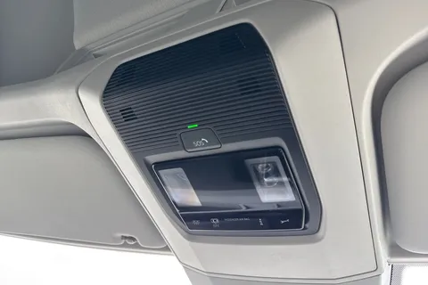 DG25CZC Volkswagen Crafter 2.0 TDI 140PS Commerce High Roof Van Thumbnail #43