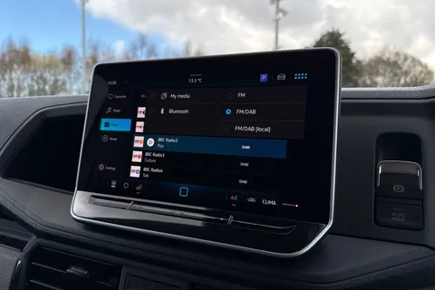 DF75WRO Volkswagen Crafter 2.0 TDI 140PS Commerce High Roof Van Thumbnail #47