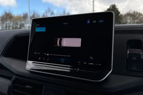 DF75WRO Volkswagen Crafter 2.0 TDI 140PS Commerce High Roof Van Thumbnail #51