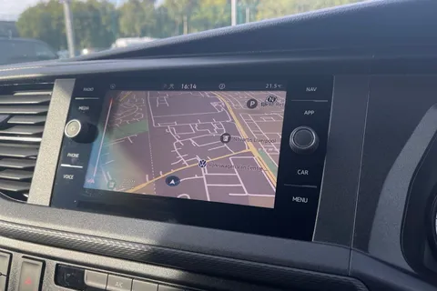 DF74FCL Volkswagen Transporter 2.0 TDI 110 Highline Van Thumbnail #17