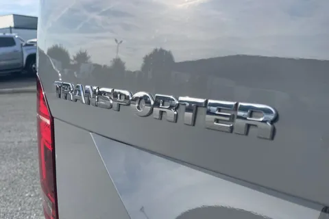 DF74FCL Volkswagen Transporter 2.0 TDI 110 Highline Van Thumbnail #34