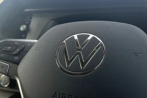 DF74FCL Volkswagen Transporter 2.0 TDI 110 Highline Van Thumbnail #47