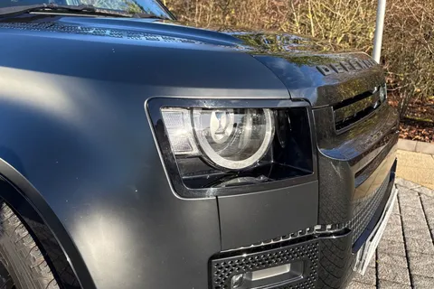 DT73ZHH Land Rover Defender 110 3.0 D250 XS Edition 5dr Thumbnail #18
