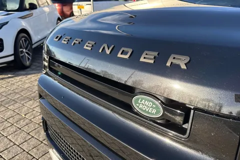 DT73ZHH Land Rover Defender 110 3.0 D250 XS Edition 5dr Thumbnail #30