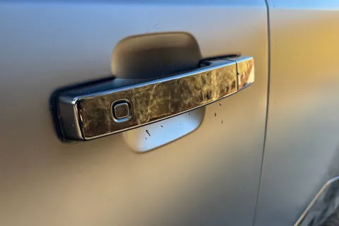 DT73ZHH Land Rover Defender 110 3.0 D250 XS Edition 5dr Thumbnail #32