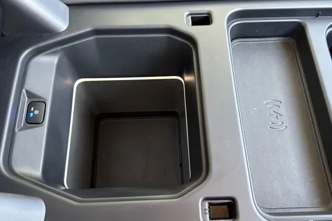 DT73ZHH Land Rover Defender 110 3.0 D250 XS Edition 5dr Thumbnail #40