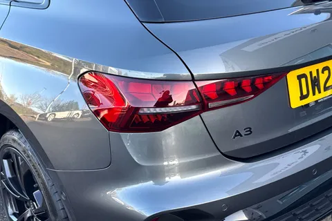 DW25AUK Audi A3 Black Edition 40 TFSI e  204 PS S tronic Thumbnail #8