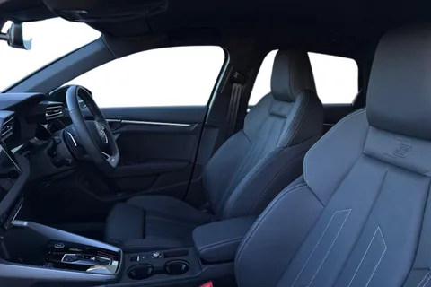 DW25AUK Audi A3 Black Edition 40 TFSI e  204 PS S tronic Thumbnail #16