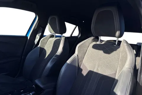 15 of 66 for PEUGEOT e-2008 50kWh GT Premium Auto 5dr