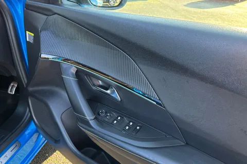 20 of 66 for PEUGEOT e-2008 50kWh GT Premium Auto 5dr