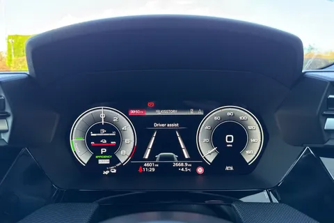 DW25AUK Audi A3 Black Edition 40 TFSI e  204 PS S tronic Thumbnail #25