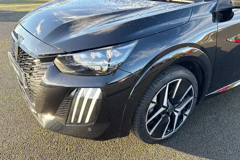 NJ74XOG PEUGEOT 208 1.2 PureTech GT Euro 6 (s/s) 5dr Thumbnail #26