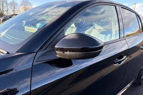 NJ74XOG PEUGEOT 208 1.2 PureTech GT Euro 6 (s/s) 5dr Thumbnail #29