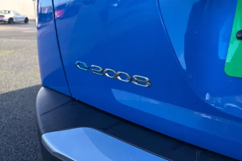 31 of 66 for PEUGEOT e-2008 50kWh GT Premium Auto 5dr