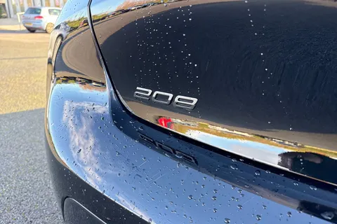 NJ74XOG PEUGEOT 208 1.2 PureTech GT Euro 6 (s/s) 5dr Thumbnail #33