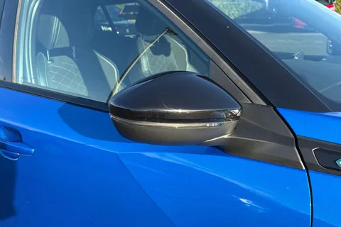 35 of 66 for PEUGEOT e-2008 50kWh GT Premium Auto 5dr