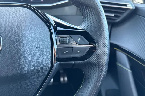 NJ74XOG PEUGEOT 208 1.2 PureTech GT Euro 6 (s/s) 5dr Thumbnail #40