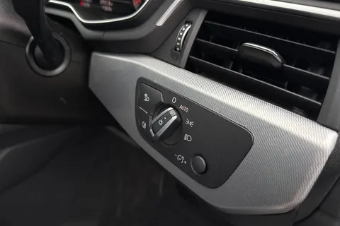 DA22PVD Audi A4 Avant Avant Sport Edition 35 TFSI  150 PS S tronic Thumbnail #45