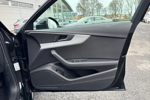 DA22PVD Audi A4 Avant Avant Sport Edition 35 TFSI  150 PS S tronic Thumbnail #46