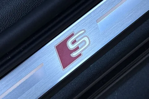 DW25AUK Audi A3 Black Edition 40 TFSI e  204 PS S tronic Thumbnail #52