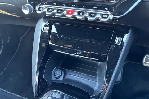 57 of 66 for PEUGEOT e-2008 50kWh GT Premium Auto 5dr